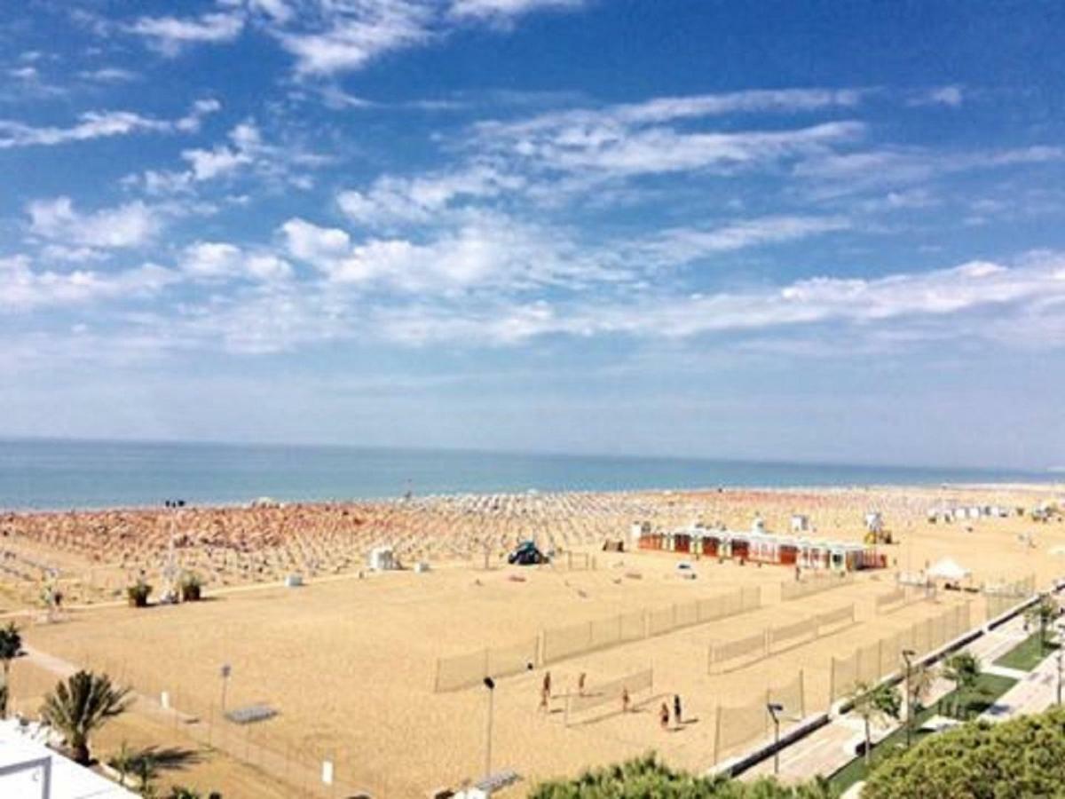 Monaco - Appartamenti Bibione Eksteriør billede